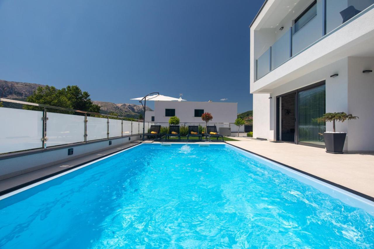 Villa Supernus With Heated Pool Baška Exterior foto